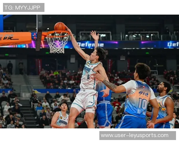 混音主帅赞瀚森与球队默契提升共同打球让彼此更加舒适